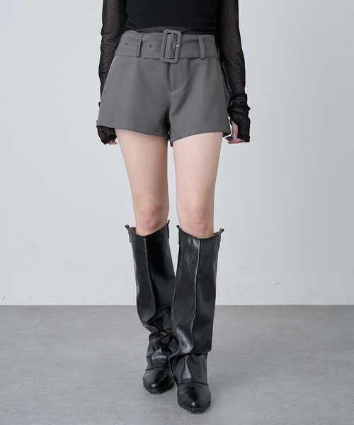 mline（エムライン）の「[mline]ローライズ ベルトショートパンツ（その他パンツ・レディース・チャコールグレー/ブラウン・2/1）」の3枚目の写真