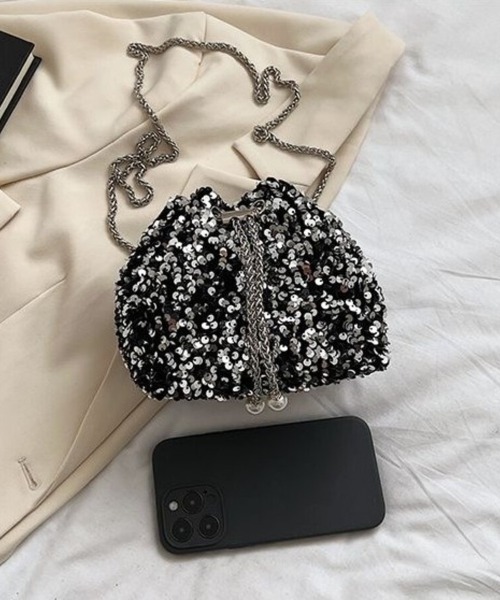 Beststore（ベストストア）の「輝くスパンコールが華やかな巾着型チェーンショルダーバッグ チェーンミニバッグ（ショルダーバッグ・レディース・ブラック/シルバー・FREE）」の12枚目の写真