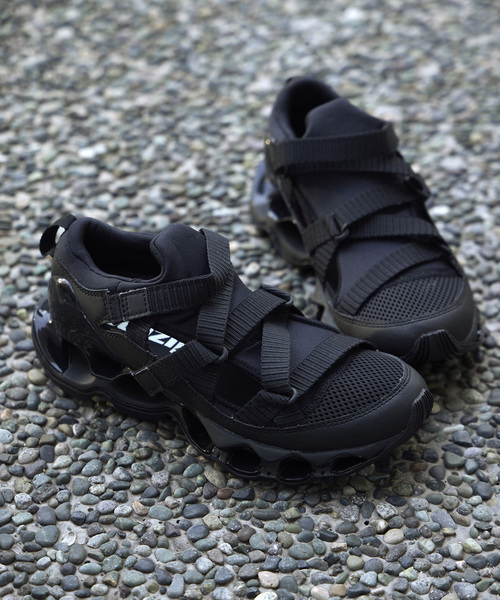 IENA(イエナ)の「MIZUNO/ミズノ WAVE PROPHECY STRAP シューズ D1GA2519(スニーカー・レディース・ブラック・23cm/23.5cm/24cm/24.5cm/25cm)」の7枚目の写真