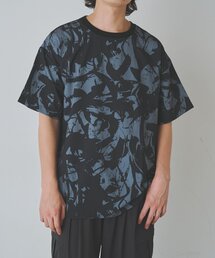 COLONY 2139（コロニートゥーワンスリーナイン）の「総柄Tシャツ（Tシャツ/カットソー）」