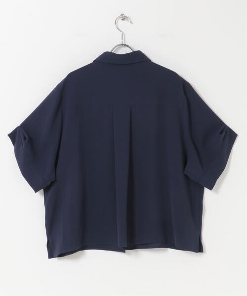 URBAN RESEARCH DOORS（アーバンリサーチドアーズ）の「タックスリーブシャツ（シャツ/ブラウス・レディース・ライトブルー/ネイビー/オフホワイト・FREE）」の4枚目の写真