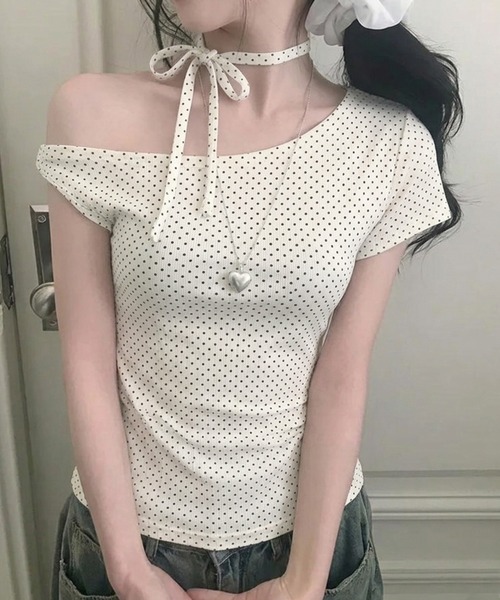 core core（コアコア）の「ドット柄ワンショルダーTシャツ（Tシャツ/カットソー・レディース・ホワイト/ブラック/ピンク・S/M/L）」の4枚目の写真