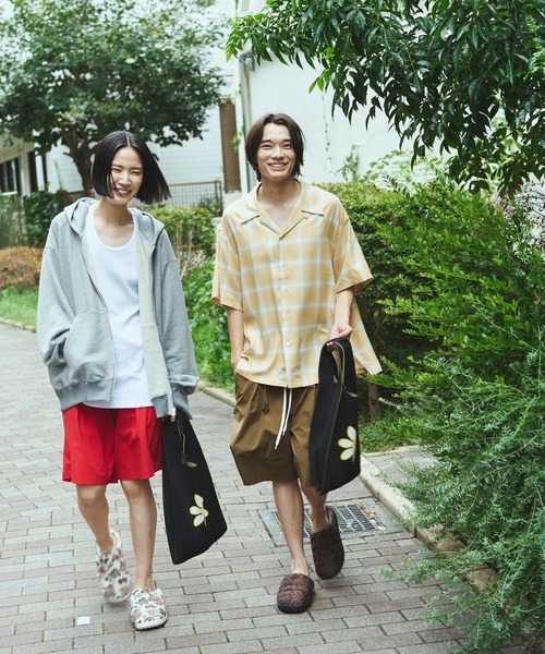 superNova.(スーパーノヴァ)の「Aloha shirt(シャツ/ブラウス・メンズ・ネイビー/イエロー・SMALL/MEDIUM)」の4枚目の写真