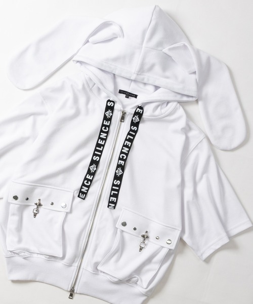 JOHN'S CLOSET(ジョンズクローゼット)の「【13】ビッグアイレットうさみみ 半袖ダブルジップパーカー ファイヤーマンバックルポケット(パーカー・レディース・ブラック/ホワイト・MEDIUM/LARGE)」の1枚目の写真