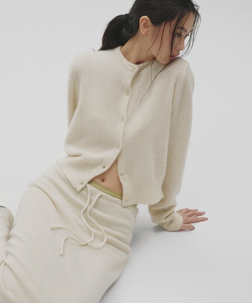 TODAYFUL(トゥデイフル)の「Fox Wool Cardigan(カーディガン/ボレロ・レディース・ブラック/グレー/キナリ・FREE)」の2枚目の写真