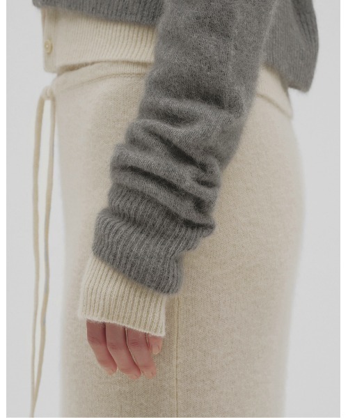 TODAYFUL(トゥデイフル)の「Fox Wool Cardigan(カーディガン/ボレロ・レディース・ブラック/グレー/キナリ・FREE)」の6枚目の写真