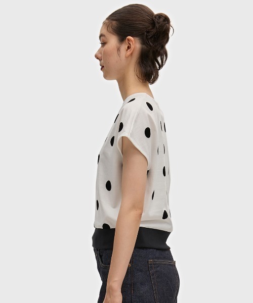 FRED PERRY（フレッドペリー）の「Amy Winehouse Flocked Polka Dot Top／エイミー・ワインハウス フロックポルカドットトップス（Tシャツ/カットソー・レディース・ホワイト/ブラック・10）」の6枚目の写真