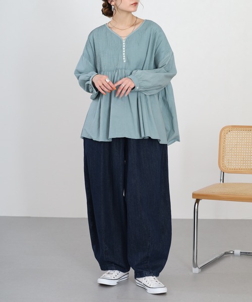 Fanaka(ファナカ)の「カディピンタックブラウス 長袖(シャツ/ブラウス・レディース・オフホワイト/ピンク/ラベンダー/ブルーグリーン・FREE)」の6枚目の写真