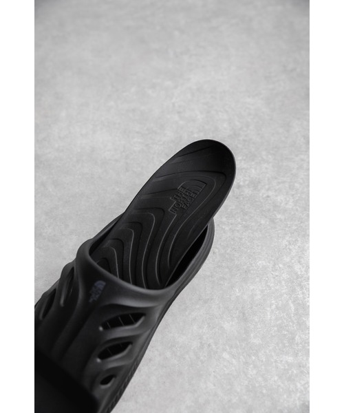 THE NORTH FACE（ザノースフェイス）の「THE NORTH FACE FIORD SLIDE スライドサンダル（サンダル・メンズ・ブラック/シルバー/ライトグリーン・24cm/25cm/26cm/27cm/28cm）」の4枚目の写真