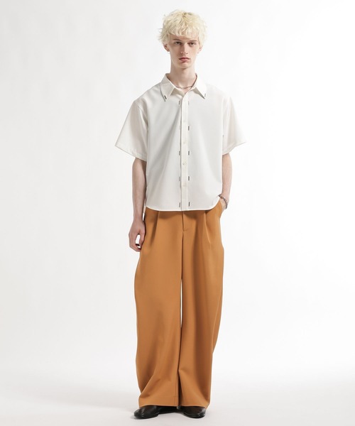 HARE（ハレ）の「【接触冷感】メタルパーツシャツ(HARE)（シャツ/ブラウス・メンズ・ブラック/オフホワイト/ブラウン・FREE）」の6枚目の写真