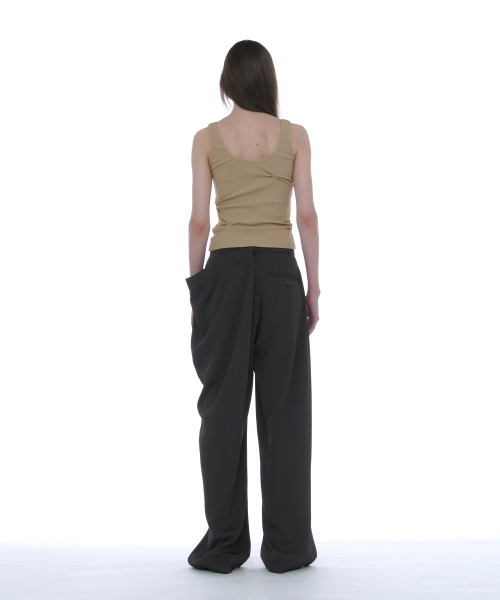 PARTIMENTO WOMEN(パルティメントウィメン)の「ラッチドスリーブレス_ベージュ(Tシャツ/カットソー・レディース・その他・SMALL/MEDIUM)」の5枚目の写真