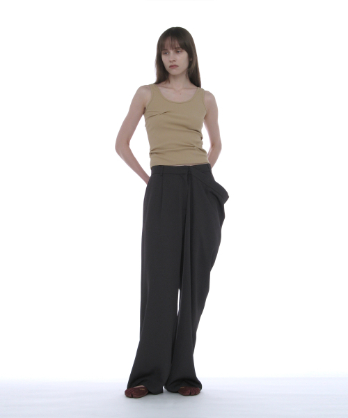 PARTIMENTO WOMEN(パルティメントウィメン)の「ラッチドスリーブレス_ベージュ(Tシャツ/カットソー・レディース・その他・SMALL/MEDIUM)」の7枚目の写真