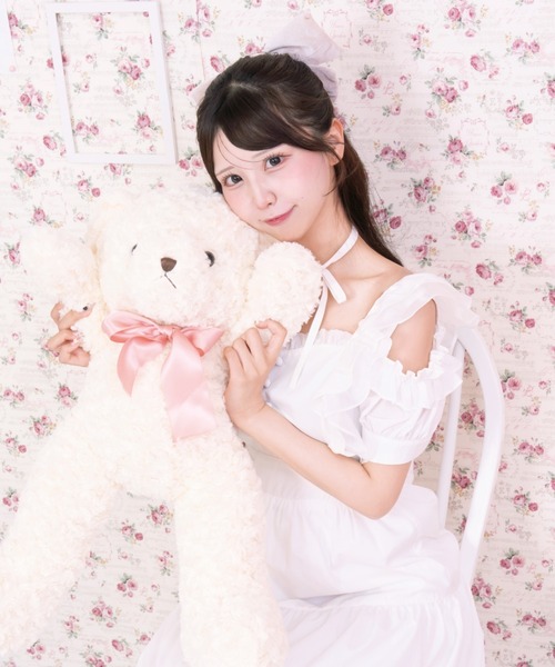 LAFARY(ラファリー)の「ベロアリボンバレッタ(バレッタ/ヘアクリップ・レディース・アイボリー/ホワイト/ブラック/ベージュ/ピンク・FREE)」の7枚目の写真