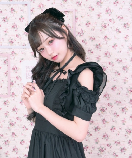 LAFARY(ラファリー)の「ベロアリボンバレッタ(バレッタ/ヘアクリップ・レディース・アイボリー/ホワイト/ブラック/ベージュ/ピンク・FREE)」の17枚目の写真