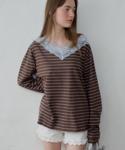 GIUNON(ジウノン)の「2way border lace tops / 2wayボーダーレーストップス(Tシャツ/カットソー・レディース・ネイビー/ブルー/グレー/ブラウン・FREE)」の2枚目の写真