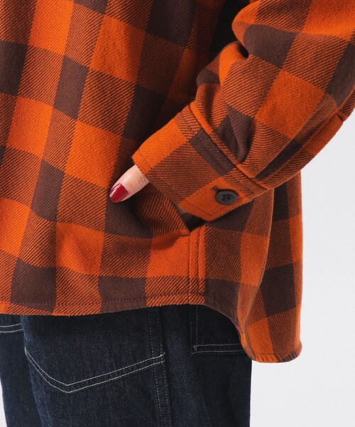 BEAMS BOY(ビームスボーイ)の「チェック ビッグ シャツ ブルゾン(ブルゾン・レディース・オフホワイト/オレンジ・2/1/0)」の7枚目の写真
