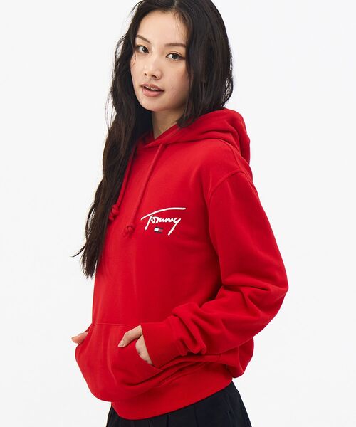 tommy jeans(トミー ジーンズ)の「【オンライン限定】ユニセックス レギュラーエントリーシグネチャーパーカー(パーカー・メンズ・レッド系7/ブラック/ライトグレー系1・MEDIUM/SMALL/X-LARGE/LARGE)」の6枚目の写真