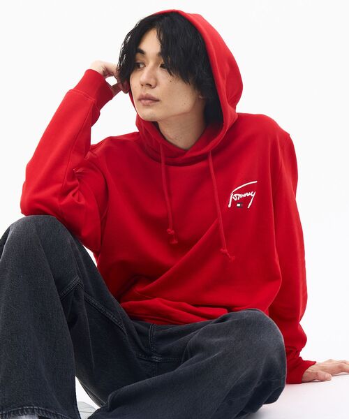 tommy jeans(トミー ジーンズ)の「【オンライン限定】ユニセックス レギュラーエントリーシグネチャーパーカー(パーカー・メンズ・レッド系7/ブラック/ライトグレー系1・MEDIUM/SMALL/X-LARGE/LARGE)」の11枚目の写真