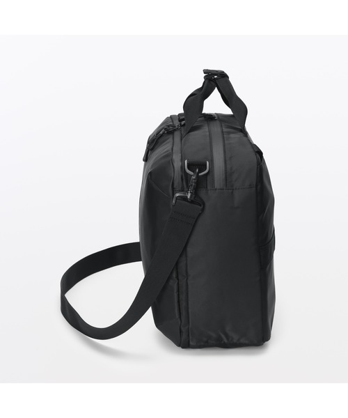無印良品(ムジルシリョウヒン)の「肩の負担を軽くする 撥水 3way ビジネスバッグ(バックパック/リュック・レディース・ブラック・FREE)」の4枚目の写真