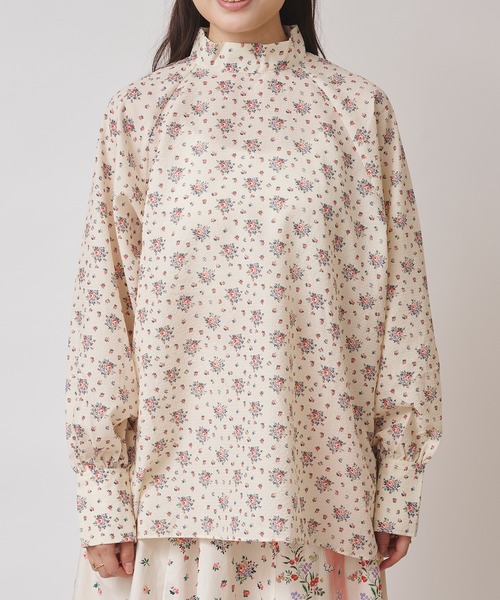 Cath Kidston(キャスキッドソン)の「ボウタイブラウス Garden Bouquet(シャツ/ブラウス・レディース・アイボリー系/アイボリー/サックスブルー・FREE)」の9枚目の写真