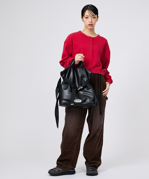 OUTDOOR PRODUCTS(アウトドアプロダクツ)の「【OUTDOOR PRODUCTS / アウトドアプロダクツ】2WAY巾着ベルトフェイクレザートートバッグM/フェイクレザー/トートバッグ(トートバッグ・レディース・ブラック/カーキ・フリー)」の5枚目の写真