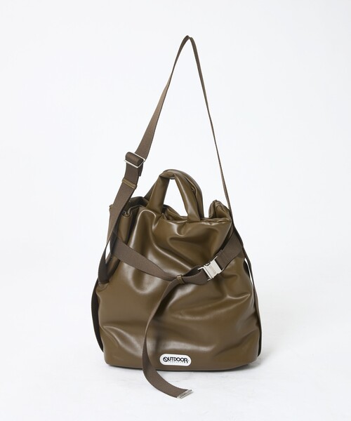 OUTDOOR PRODUCTS(アウトドアプロダクツ)の「【OUTDOOR PRODUCTS / アウトドアプロダクツ】2WAY巾着ベルトフェイクレザートートバッグM/フェイクレザー/トートバッグ(トートバッグ・レディース・ブラック/カーキ・フリー)」の13枚目の写真