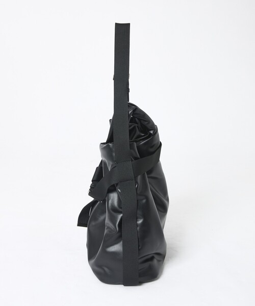 OUTDOOR PRODUCTS(アウトドアプロダクツ)の「【OUTDOOR PRODUCTS / アウトドアプロダクツ】2WAY巾着ベルトフェイクレザートートバッグM/フェイクレザー/トートバッグ(トートバッグ・レディース・ブラック/カーキ・フリー)」の16枚目の写真