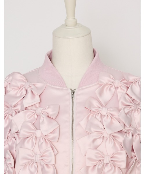 Fiorforte(フィオルフォルテ)の「many ribbon satin blouson(ブルゾン・レディース・ブラック/ピンク・FREE)」の19枚目の写真
