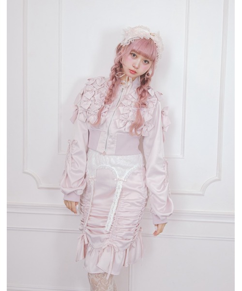 Fiorforte(フィオルフォルテ)の「many ribbon satin blouson(ブルゾン・レディース・ブラック/ピンク・FREE)」の5枚目の写真