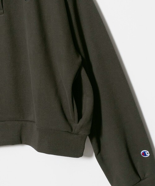 Champion(チャンピオン)の「【別注】<Champion> CVC ヘンリーボタン スウェット プルオーバー(スウェット・レディース・ナチュラル/レッド/ブラック・FREE)」の7枚目の写真