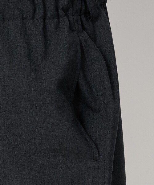 LOEFF(ロエフ)の「<LOEFF>ショート オールインワン(つなぎ/オールインワン・レディース・ブラック/ダークグレー・1/0)」の13枚目の写真