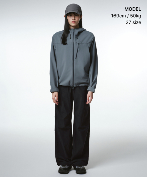 MUSINSA STANDARD WOMAN（ムシンサスタンダードウーマン）の「[シティレジャー] ウィメンズ ナイロン ベルト付き パラシュートパンツ [ブラック]（スウェットパンツ・レディース・その他・30/25/26/27/28/29/24）」の2枚目の写真