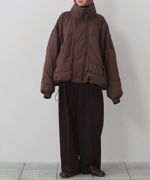 TODAYFUL（トゥデイフル）の「[TODAYFUL/トゥデイフル] ボンディング ワイドタックパンツ（スラックス・レディース・チャコールグレー/ブラック・36/38）」の18枚目の写真