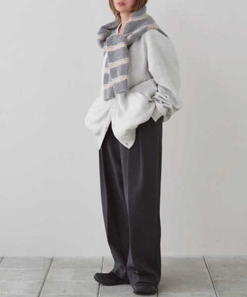 TODAYFUL（トゥデイフル）の「[TODAYFUL/トゥデイフル] ボンディング ワイドタックパンツ（スラックス・レディース・チャコールグレー/ブラック・36/38）」の12枚目の写真