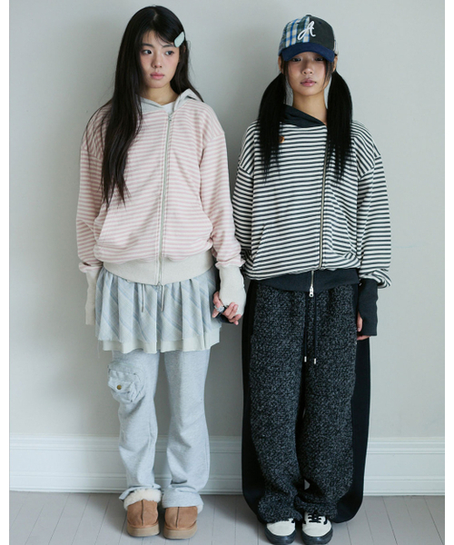 THEMUSEUMVISITOR(ザミュージアムビジター)の「STRIPE UNBALANCED ZIPUP HOODIE (PINK)(パーカー・レディース・その他・FREE)」の3枚目の写真