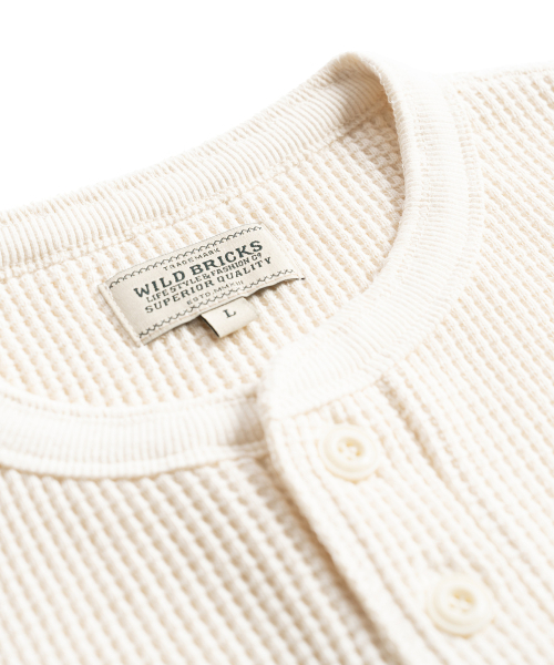 WILD BRICKS(ワイルドブリックス)の「W26 ヘビーワッフル ヘンリーネック長袖Tシャツ(3色)(Tシャツ/カットソー・レディース・ブラック/オリーブ/アイボリー・MEDIUM/LARGE/X-LARGE)」の11枚目の写真