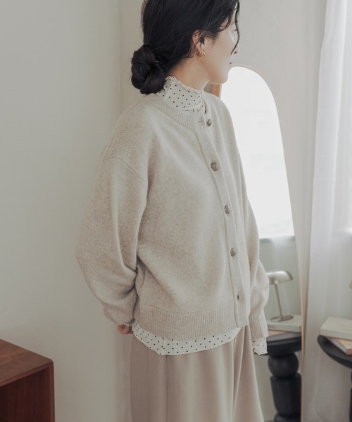 URBAN RESEARCH DOORS(アーバンリサーチドアーズ)の「ハミルトンウールクルーネックカーディガン(カーディガン/ボレロ・レディース・ネイビー/イエロー/ライトベージュ・FREE)」の12枚目の写真