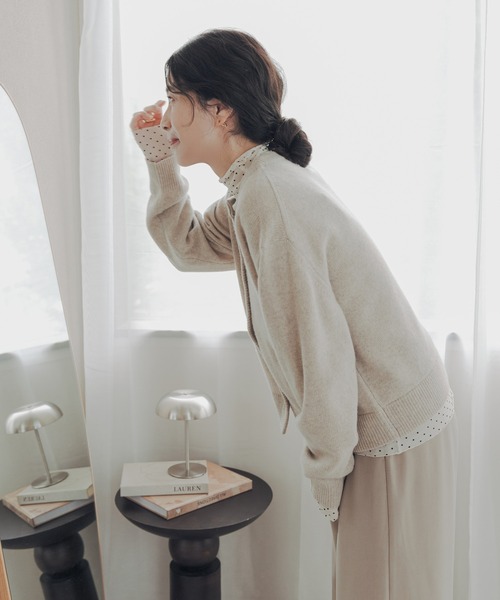 URBAN RESEARCH DOORS(アーバンリサーチドアーズ)の「ハミルトンウールクルーネックカーディガン(カーディガン/ボレロ・レディース・ネイビー/イエロー/ライトベージュ・FREE)」の16枚目の写真