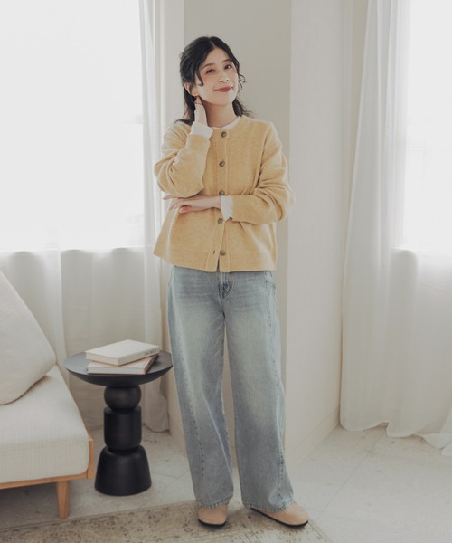 URBAN RESEARCH DOORS(アーバンリサーチドアーズ)の「ハミルトンウールクルーネックカーディガン(カーディガン/ボレロ・レディース・ネイビー/イエロー/ライトベージュ・FREE)」の8枚目の写真