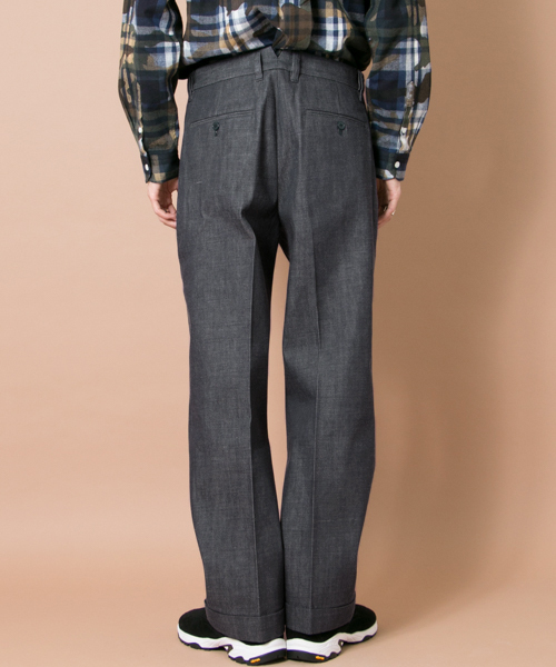 URBAN RESEARCH(アーバンリサーチ)の「zubon 10OZ 反応染め 2TUCK DENIM(デニムパンツ・メンズ・インディゴブルー・2/1/3)」の12枚目の写真