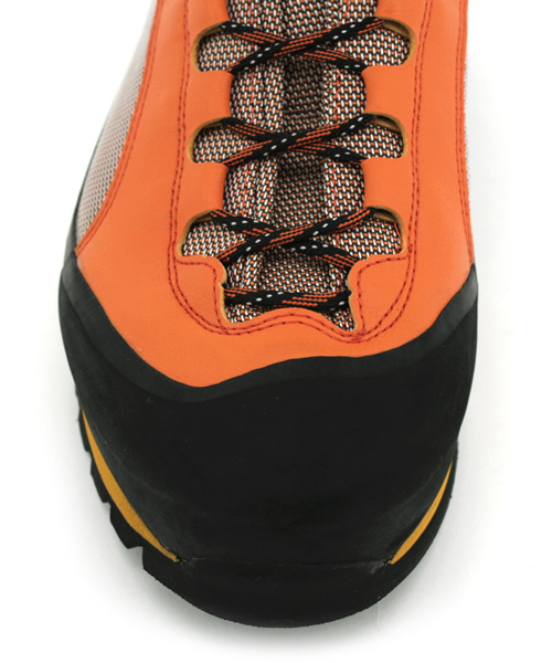 BEAMS（ビームス）の「SCARPA / “CHARMOZ GTX”（ブーツ・メンズ・オレンジ・41/42/43/44）」の8枚目の写真