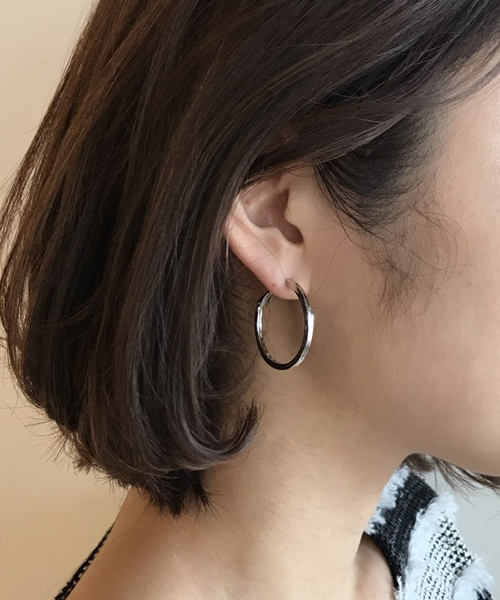 Bab Bou Jeloud(バブブージュルード)の「【Bab】ベーシック メタル フープピアス(ピアス(両耳用)・レディース・ゴールド/シルバー・FREE)」の1枚目の写真
