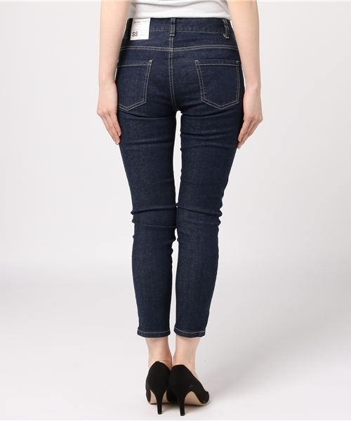 Honeys（ハニーズ）の「デニムスキニーパンツ６４丈（デニムパンツ・レディース・ワンウォッシュ/ライトブルー・M/S/L/SS/LL）」の5枚目の写真