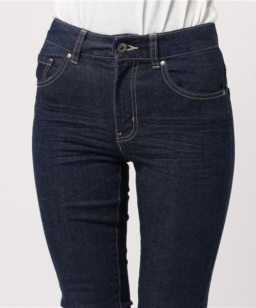 Honeys（ハニーズ）の「デニムスキニーパンツ６４丈（デニムパンツ・レディース・ワンウォッシュ/ライトブルー・M/S/L/SS/LL）」の6枚目の写真