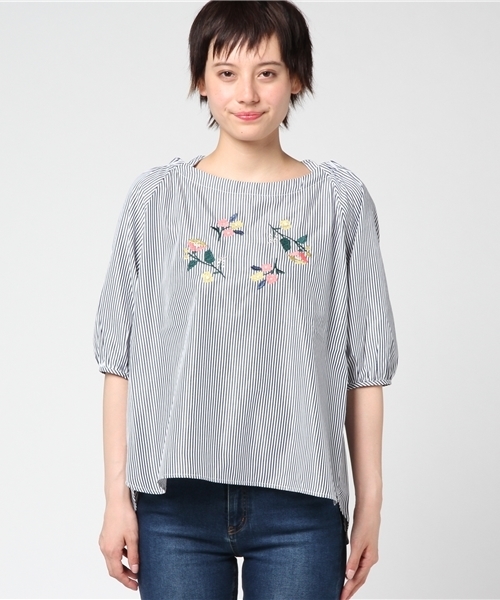 POU DOU DOU（プードゥドゥ）の「オフショルダーフロント刺繍ブラウス（シャツ/ブラウス・レディース・ネイビー/オフホワイト/ブルー・3）」の5枚目の写真