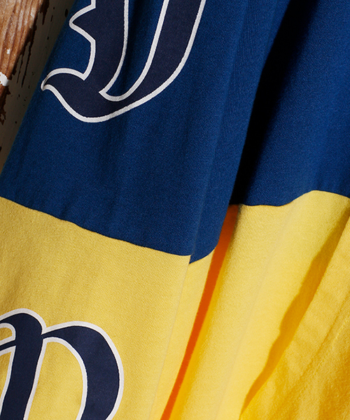 VOTE MAKE NEW CLOTHES（ボートメイクニュークローズ）の「VOTE MAKE NEW CLOTHES ヴォートメイクニュークローズ / 2-TONE L/S HOODIE 2トーンロングスリーブフーディ（パーカー・メンズ・ブラック/レッド/ブルー・MEDIUM/SMALL/LARGE）」の4枚目の写真