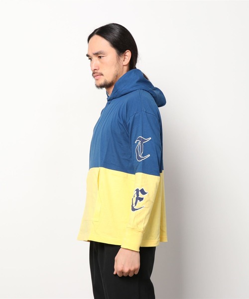 VOTE MAKE NEW CLOTHES（ボートメイクニュークローズ）の「VOTE MAKE NEW CLOTHES ヴォートメイクニュークローズ / 2-TONE L/S HOODIE 2トーンロングスリーブフーディ（パーカー・メンズ・ブラック/レッド/ブルー・MEDIUM/SMALL/LARGE）」の7枚目の写真