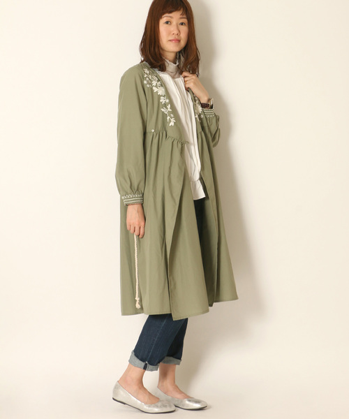 LBC(エルビーシー)の「カシュクールシャーリング刺繍ワンピース(ワンピース・レディース・オリーブ/ブルー・MEDIUM/LARGE)」の14枚目の写真