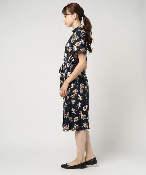 VENCEEXCHANGE（ヴァンスエクスチェンジ）の「花柄シャツワンピース（ワンピース・レディース・グリーン/スカイブルー・M）」の3枚目の写真