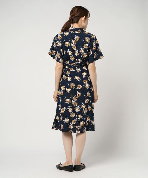 VENCEEXCHANGE（ヴァンスエクスチェンジ）の「花柄シャツワンピース（ワンピース・レディース・グリーン/スカイブルー・M）」の4枚目の写真